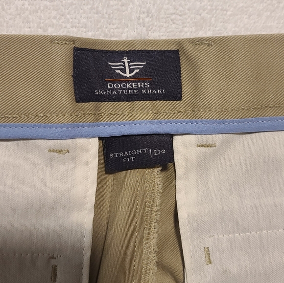 DOCKERS Signature Khaki Straight Fit Pants Size 32x30 - Picture 4 of 10